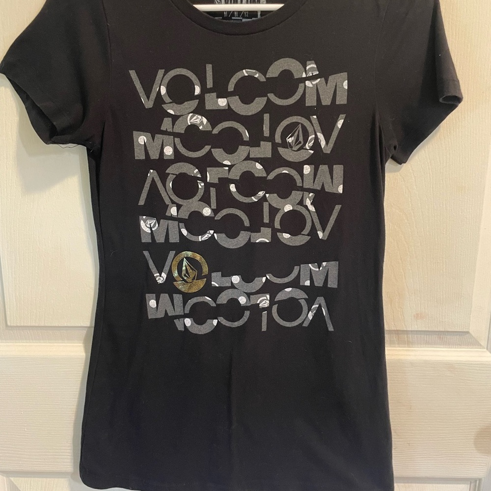 Volcom Women's Black and Silver Graphic Tee